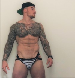 bycraigdixon:  God of Onlyfans… OMG go and join Chris Hatton’s onlyfans page… He is amazing!!!!!! 