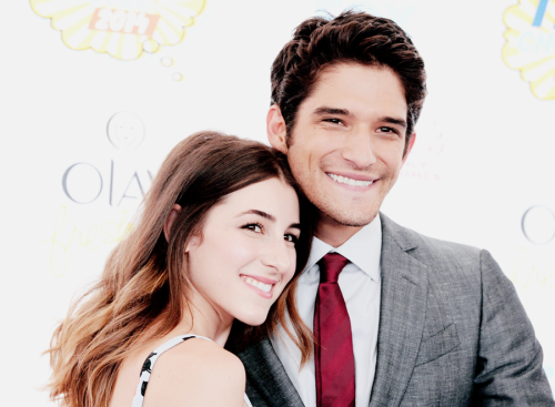Tyler Posey - Page 3 Tumblr_na55ssEDgP1rbb493o2_500
