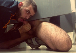 homohorizon:  corbeauxtube:  From today’s featured blogger: WiredShut23 / a boy called me 10  Wanna be a featured blogger? Just submit, ask, or message me via Tumblr.   love that action! 