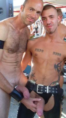 shakboysmen:  Jessy Karson with another hot guy. A great pair of huge uncut cocks. Choke me and make me swallow everything. 