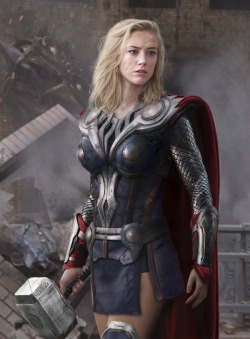 scruffydontgiveafuck:  gaksdesigns:  Lady Avengers  hot damn that Thora  