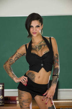Bonnie Rotten in “Buttfucking the Bully”, june 6, 2013 @ Brazzers (Movie: She’s Gonna Squirt #4, scene 1, mar. 2014) w/ Danny D