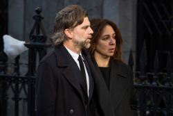 pta1970-deactivated20140721:  Paul Thomas Anderson and Maya Rudolph at Philip Seymour Hoffman’s funeral. 