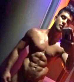 sanalejox:  @Rogan_OConnor from @TheDreamboys and @mtvex… well he is #Hot! 