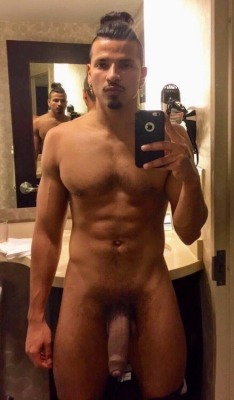 litbahamaboy:  Love that EXTRA SKIN. Uncut cocks