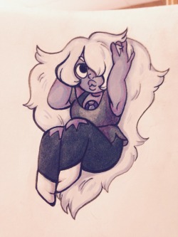 cosmicgaming:  I need to draw amethyst more!!  I need more amethyst &lt;3