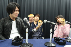 The Titan Trio - Hosoya Yoshimasa (Reiner), Hashizume Tomohisa (Bertholt) and Shimamura Yuu (Annie) - pose together during the recording of Attack on Titan: Junior High After School Radio‘s fifth episode!More from the radio program!