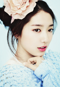 pinkhot:  Park Shin Hye for First Look, Volume 38 