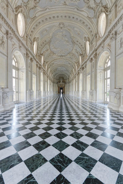 italian-luxury:  Galleria Grande | Italy | Source The Palace of Venaria is located near Turin, Piedmont. The palace was the royal hunting lodge of the Savoy family. This beautiful corridor is the Galleria Grande and according to Wikipedia “erroneously”