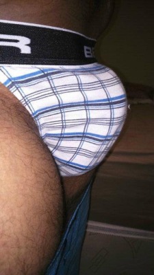 haurukoh:  This Indian is working in Dubai but transit in my country. He contacted me through tumblr and we met up. He told me he purposely make this trip to meet me. Didn’t get disappointed because I like big veiny dick and he has such a thick vein.