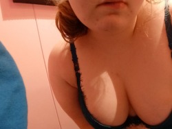 flirtylittlepenguin:  One of my bras broke on Saturday.  Was shopping in Ann Summers for a new affordable one today.