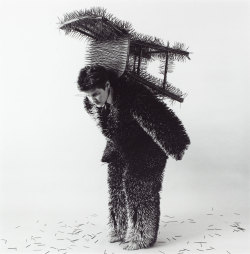 bildwerk:  Ann Hamiltonbody object series #13, toothpick suit/chair1984Gelatin silver print11 x 11 cm 
