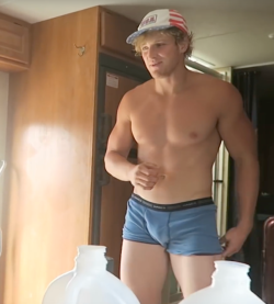 jjyaknow:Logan Paul in underwear