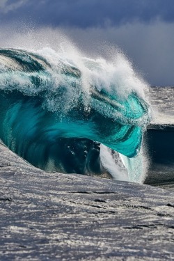 wavemotions:  Ocean by Russel Ord