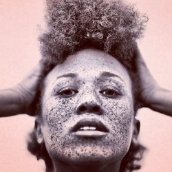 #freckles #major #coverage #pretty #ebony #whoa #instaphoto