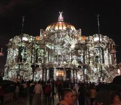tonight&rsquo;s wanderings :) muchas gracias a @kreznikov for showing us around ðŸ¤˜ðŸ½ #mexicocity #palaciodebellasartes  (at Palacio de Bellas Artes, MÃ©xico, D.F.)