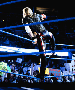 wweass:  Edge makes his return to the WWE for One Night Only tonight! Here’s a nice shot of his little ass in honor of his return!  Can&rsquo;t wait!!!