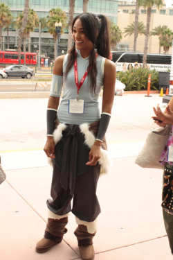baelor:  avatarskorra:  remember this cutie that Bryke hired at comic-con 2011 if she could act i would be so on bored with her playing korra  OR ALLISON STOKKE THE POLE VAULTER THEY USED AS KORRA’S BODY REF   &lt;3 o &lt;3