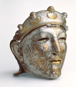 museum-of-artifacts:Ancient Roman helmet worn by the elite Roman cavalry (equites Romani). 1st century AD 
