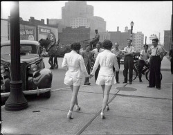 littlebuddhacub: intlsugarbaby:  homosexualstereotypes:  aleaula:  tahitea:  ohmonroe:  niick4:  In 1937 two women caused a car accident by wearing shorts in public for the first time  I vow to reblog this every time is shows up on my dash  love this