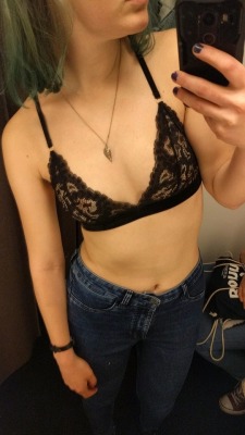Sad when you find a 30$ bralette that makes your boobs look so good but you can&rsquo;t justify buying it 