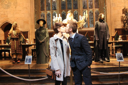 missellacronin:  historiamegami:  jeffersonthemadhatter:  missellacronin:  anthonygrey:  Anthony &amp; Ella | The Hogwarts Proposal The Making of Harry Potter - Studio Tour  For everyone that asked, this is how it unfolded. Ant said he wanted to take