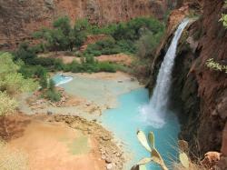 1600m:  tracy-ch:  Hiked ten miles into the Grand Canyon for this  I’ve been here and it is my favorite place on the planet. Havasupai is gorgeous and I must go back.