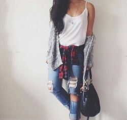 sparkliz:  bc I need this outfit tho em We Heart It.