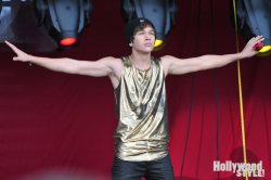 mahone-armpit:  Wouldn’t you love to bury your face into his sexy and smelly armpit and be forced to lick his holy sweat off? 