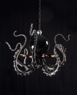 lady-grae:  staceythinx:  Octopus chandeliers by Adam Wallacavage  I think I need one of the blue ones. And a nautical bathroom. 