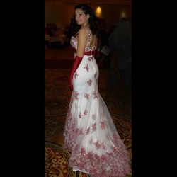 alyssaaiellomua:  Since Lady Gaga’s red gloves made headlines at the Oscars why not do a #tbt to when I used to do bridal shows? I rocked those red gloves ;) #gown #bridal #bridaldress #dress #makeupartist #makeup #beauty #princess #nofilter #bridalmakeup