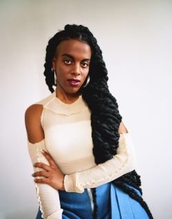 vicemag:Trans Artist ​Juliana Huxtable’s Fight for AcceptanceJuliana Huxtable&rsquo;s penis and breasts are both triumphantly on display in Frank Benson&rsquo;s new 3D-scanned plastic sculpture, which is simply titled Juliana. I saw the statue in