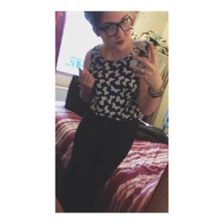 magazines and tv screens part2💕 #me #ootd #girl #selfie #glasses #personal #mirror