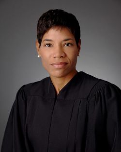 wocinsolidarity:  storyofagayboy:  LESBIAN JUDGE WILL NOT WED STRAIGHT COUPLES It’s nothing personal, but Dallas County judge Tonya Parker does not perform wedding ceremonies for heterosexual couples looking to tie the knot. What is her reason? The