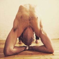 yogadudes:  (via yogasm_ @yogasm_ WHEEL POSE✨Press…Instagram photo | Websta) 