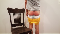#HurricaneMatthew HurtsHurricane behaviour by me meant a red-bottomed Saturday.#Spankings hurt. As a â€œbehinder reminder,â€ Daddy made me stand by the #Punishment Chair for pic to send to you all.Â Daddy uses humiliation too to make his point. Then