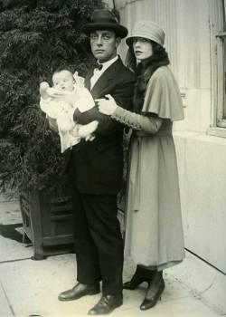 Buster Keaton with his wife, Natalie Talmadge, and their baby.