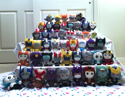 sour-goji:  This be about 95% of the plushes I’ll have at TFCon (Toronto)….   am still working on a few more to add to this bunch….And yes, Bob is my only jointed plushbot for this entire batch.  All other jointed plushbots are pickup commishes.