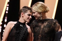 lbgtqshipper:get you a girl who looks at you like kristen stewart looks at cate blanchett
