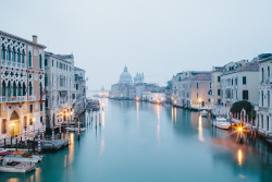 yelizerk:  Venice at dawn