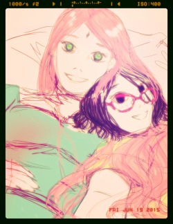 onemerryjester:  Practicing quick 5 minute sketches without clean-ups to capture the “expression or emotion”. Here’s a lovely mother-daughter selfie from Gaiden. Mama Sakura has her long hair out :) 