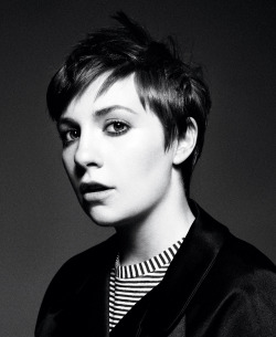 grrlsntrolls:  people seem to have a wide range of feelings about you girl.  Lena Dunham