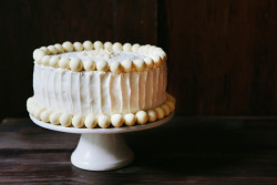 fla-vah:  White Chocolate malt Cake