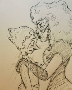 astrobaum:  “Don’t cry, Pearl.” . . I did this thing for inktober and because I’m such gay gem trash that it isn’t even funny. I haven’t drawn in 6 days. . . #stevenuniverse #pearlnet #pearlstevenuniverse #garnetstevenuniverse 