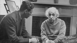 morrellos:dngivenchy:lueia:supniccuh:  They say depression and intelligence go hand in hand, well this is Einstein and his therapist.   this breaks my heart  i reblog this every time because i think its an honest reminder of just how human everyone is