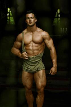 muscle-addicted:  Cody Redmond by Luis Rafael