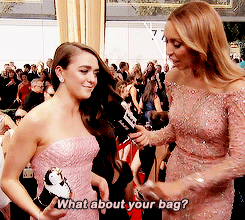 pobrecitagatita:  rubyredwisp:  rubyredwisp:  Maisie Williams’s cute “date” to the Emmys (x)  Peter traded his Emmy for Maisie’s date   I WANT IT