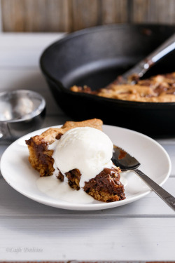 cake-stuff:  Nutella Stuffed Deep Dish Chocolate Chip Skillet Cookie (Pizzookie) More cake &amp; cookie &amp; baking inspiration: http://ift.tt/1404eu8