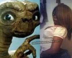 ratchetmess:  ET got ass tho  I&rsquo;m serious crying 