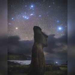 Orion above Easter Island #nasa #apod #twan #easterisland #moai #sculptures #statues #milkyway #centralband #galaxy #constellation #orion #stars #betelgeuse #rigel #star #sirius #interstellar #intergalactic #universe #space #science #astronomy